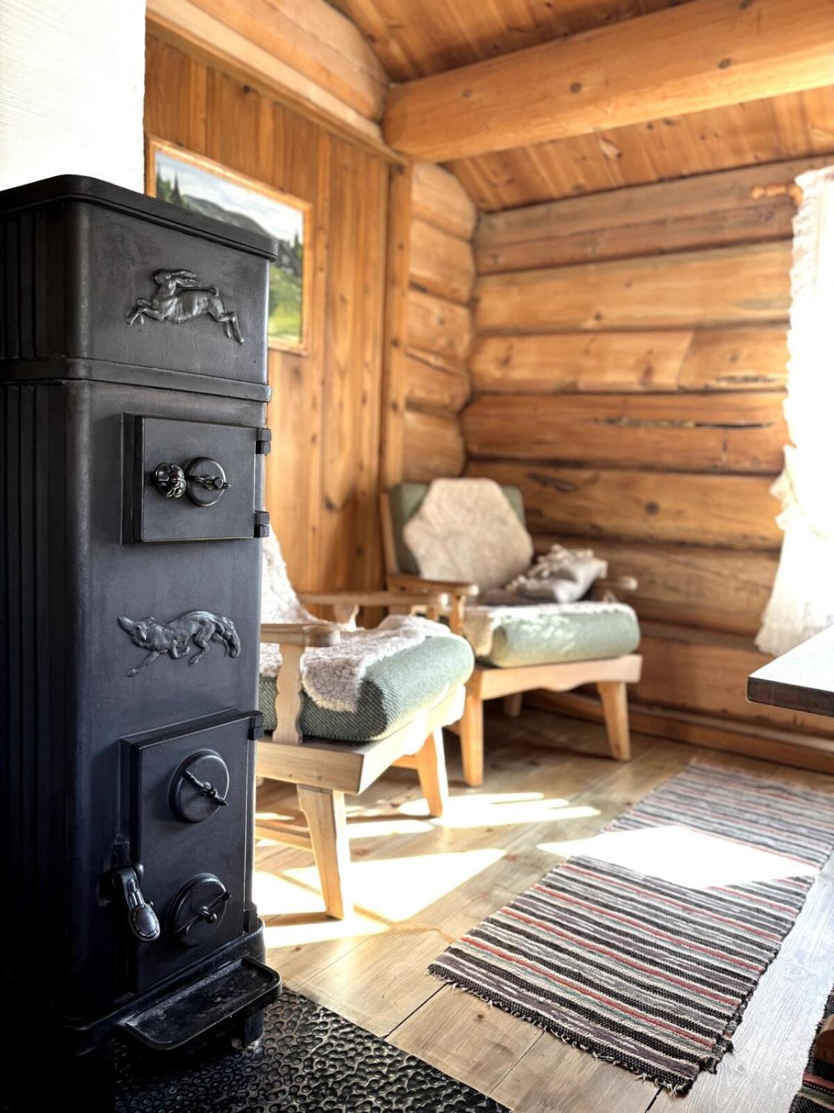 Stallen - Koselig Lite Hus Pa Gardstun Skjak Exterior photo
